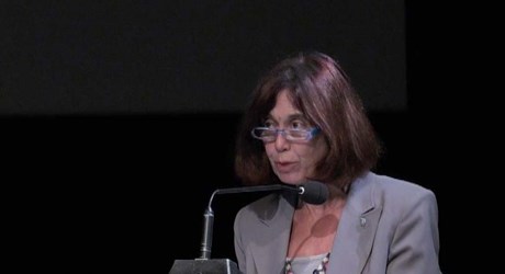 Ανασυνθέτοντας την εικόνα των οικιών του Πειραιά κατά τους ελληνιστικούς χρόνους Ανασυνθέτοντας την εικόνα των οικιών του Πειραιά κατά τους ελληνιστικούς χρόνους