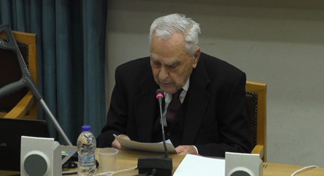 Το πολιτικό μήνυμα της αρχαίας ελληνικής τραγωδίας Το πολιτικό μήνυμα της αρχαίας ελληνικής τραγωδίας