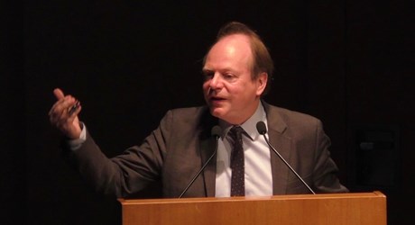 Μεταξύ της Ελληνικής Αρχαιότητας και της εποχής μας Μεταξύ της Ελληνικής Αρχαιότητας και της εποχής μας