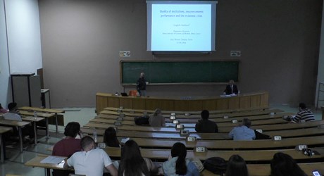 Θεσμοί και Μακροοικονομική δραστηριότητα Θεσμοί και Μακροοικονομική δραστηριότητα