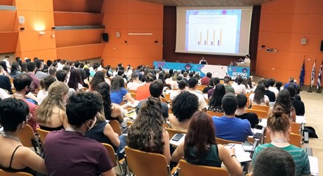 Η Μεταπτυχιακή Έρευνα στο Ινστιτούτο Βιοεπιστημών και Εφαρμογών του ΕΚΕΦΕ "ΔΗΜΟΚΡΙΤΟΣ" Η Μεταπτυχιακή Έρευνα στο Ινστιτούτο Βιοεπιστημών και Εφαρμογών του ΕΚΕΦΕ "ΔΗΜΟΚΡΙΤΟΣ"