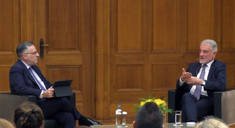 50 Χρόνια Μεταπολίτευσης: Γίναμε Ευρώπη; 50 Χρόνια Μεταπολίτευσης: Γίναμε Ευρώπη;