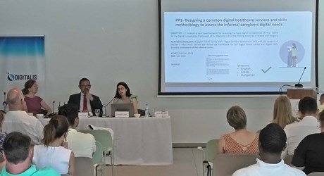 Παρουσίαση των μαθημάτων Digitalis: Ενίσχυση των άτυπων φροντιστών στην Ελλάδα στην καθημερινή χρήση των ψηφιακών υπηρεσιών υγειονομικής περίθαλψης Παρουσίαση των μαθημάτων Digitalis: Ενίσχυση των άτυπων φροντιστών στην Ελλάδα στην καθημερινή χρήση των ψηφιακών υπηρεσιών υγειονομικής περίθαλψης
