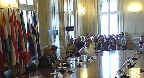 Παρουσίαση της μελέτης του Ευρωπαϊκού Κέντρου Αριστείας Jean Monnet με τίτλο «Η ‘Έξοδος από την Κρίση: Εφαρμόσιμες Εναλλακτικές Προτάσεις» Παρουσίαση της μελέτης του Ευρωπαϊκού Κέντρου Αριστείας Jean Monnet με τίτλο «Η ‘Έξοδος από την Κρίση: Εφαρμόσιμες Εναλλακτικές Προτάσεις»