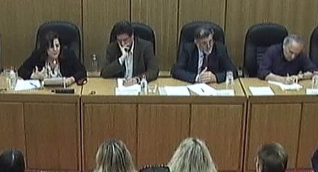 Πολιτική και Λογοτεχνία Πολιτική και Λογοτεχνία