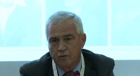 Οι σχέσεις ενός μεγάλου εκδοτικού οίκου με τους μεταφραστές Οι σχέσεις ενός μεγάλου εκδοτικού οίκου με τους μεταφραστές