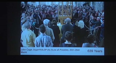 Η Μαρίνα Αμπράμοβιτς συζητά με τον Ζβόνιμιρ Ντομπρόβιτς για το Ινστιτούτο της και τη μέθοδό της Η Μαρίνα Αμπράμοβιτς συζητά με τον Ζβόνιμιρ Ντομπρόβιτς για το Ινστιτούτο της και τη μέθοδό της
