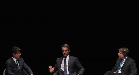 Συνεδρία III: «Ο Δρόμος για την Ψηφιακή Ελλάδα» Συνεδρία III: «Ο Δρόμος για την Ψηφιακή Ελλάδα»