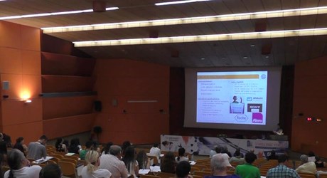 Current mass-manufacturing challenges in integrated Lab-on-Chip devices and the Lab-on-PCB concept Current mass-manufacturing challenges in integrated Lab-on-Chip devices and the Lab-on-PCB concept