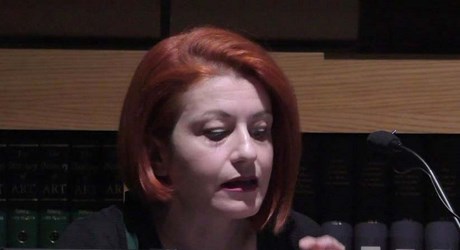 «Από τη γωνία της βιντεο-λέσχης έως και το μικρό σαλόνι μας»: Το ιδιωτικό βασίλειο της βιντεοκασέτας στη δεκαετία του 1980 «Από τη γωνία της βιντεο-λέσχης έως και το μικρό σαλόνι μας»: Το ιδιωτικό βασίλειο της βιντεοκασέτας στη δεκαετία του 1980