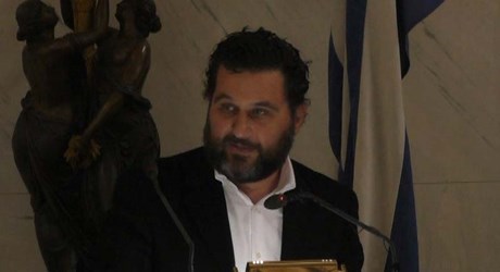 Αμετακίνητες αρχαιότητες και ευμετάβλητες ιδεολογίες Αμετακίνητες αρχαιότητες και ευμετάβλητες ιδεολογίες